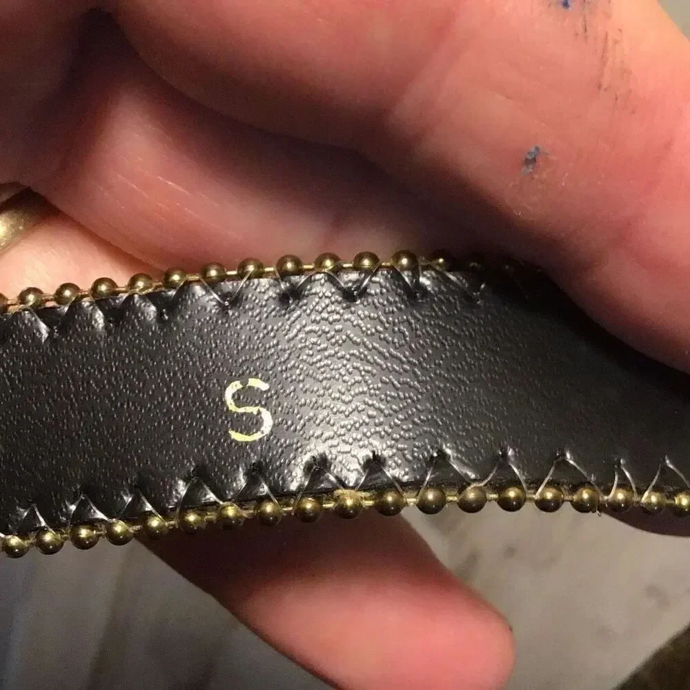 Belt beautiful, golden silver pattern, small 28 inch made in the USA